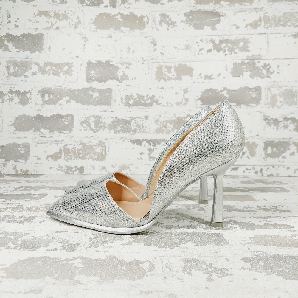 NEW Mia Ciana Silver Rhinestone Pointed Toe High Heel Pumps A298